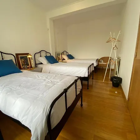 Hostel Fonte Branca - Largo Sra-a-branca